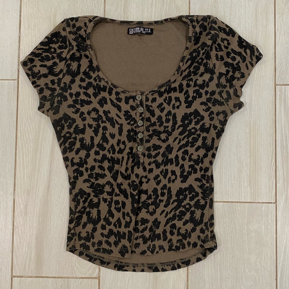 Black and Green Cheetah Print Top